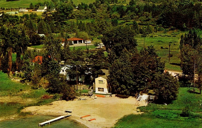Lark-Inn Motel - Vintage Postcard (newer photo)